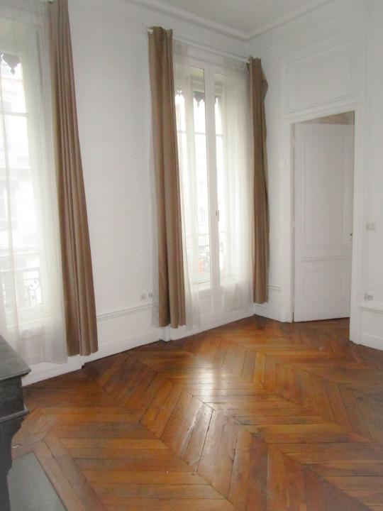 F3 72m² Rue Terme 69001 LYON Lyon (69001) Juron & Tripier